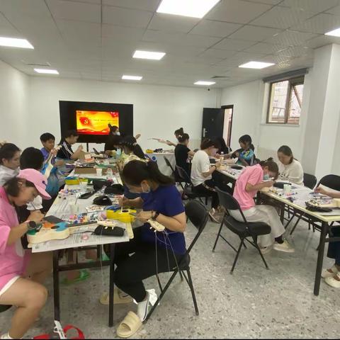 蓟门新语社区青年汇“乐动心弦，感恩有你”建党节主题活动--制作尤克里里