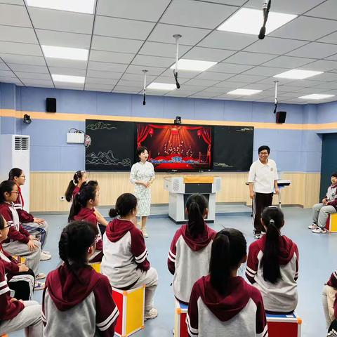 党建引领  “活”力教研 合肥市和平小学第二小学音乐组开展双师课评课教研活动