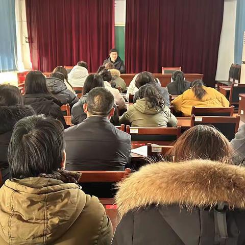 鲁西新区育才明德小学班主任演讲比赛