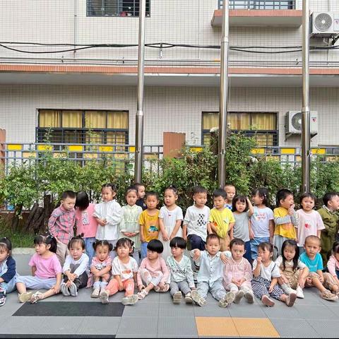 【课程故事】爱嘉贝幼稚园九月份阳光二班主题活动—《我上幼儿园啦》