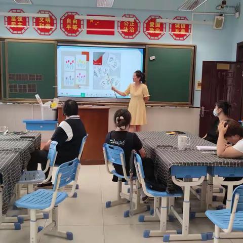秋日闻花香，巧手绘芬芳——乌海市特殊教育学校工艺美术团队花草书签制作活动
