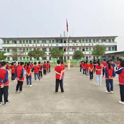 防震减灾有秩序，师生安全有保障          ——  互合小学举行防震减灾安全演练