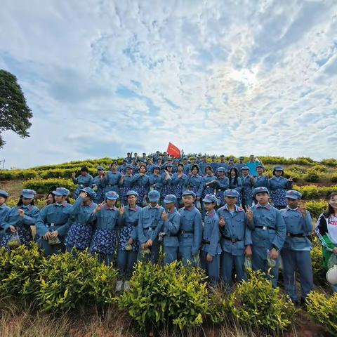 “传承红色基因 争做新时代好少年”——2023年泸州市第七中学（城西校区）7年级13班红色研学实践活动