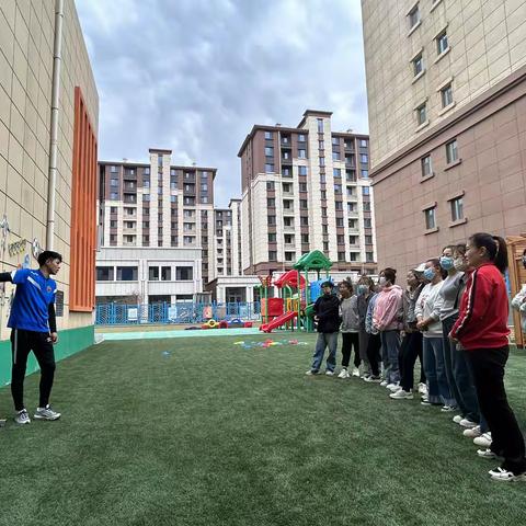 “小小足球⚽，大大能量👍”——中卫市滨河幼儿园足球培训活动