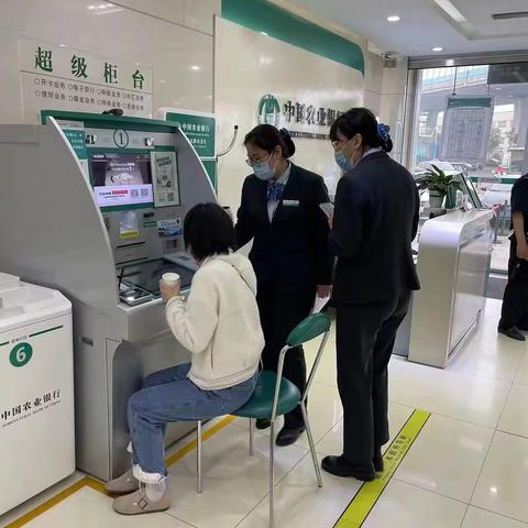 浓情暖域——细微关怀，温暖人心