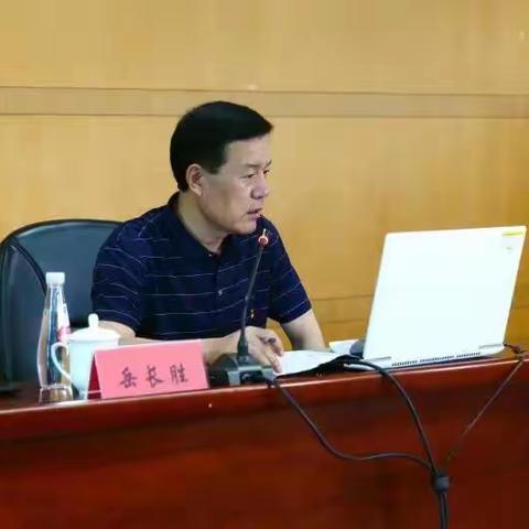市民政局党组成员、正处级领导干部岳长胜到市福彩中心讲主题教育专题党课