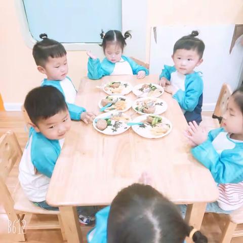 红黄蓝成长中心月亮班2023.5. 26入园成长❤️