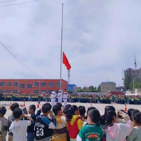 “走进小学，憧憬未来”磨山镇中心幼儿园大班参观小学之旅