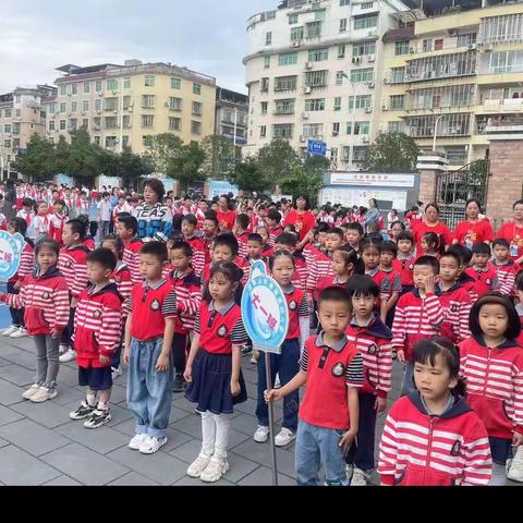 🐬海蓝蓝幼儿园大班段幼小衔接活动——走进小学