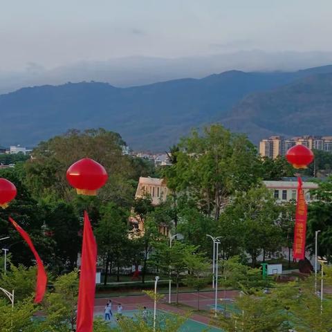 明史智心 立梦展志——首都师范大学附属昌江矿区中学历史组学科月活动初中一二年级手抄报创作活动初选