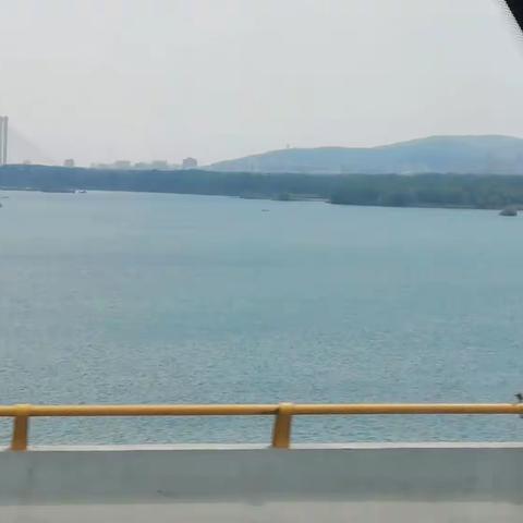 中峰镇中心学校八年级（1）班研学旅行