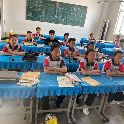 许家沟乡下堡村小学无人机社团掠影