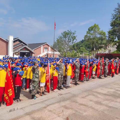 市西湖小学五年级——“红色之旅，向光而行”春季研学活动