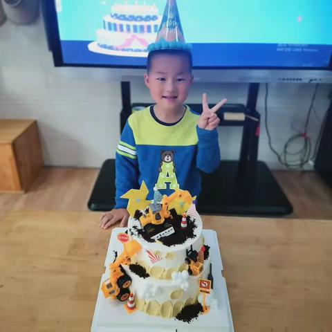 中四班生日会～徐鑫五岁啦！