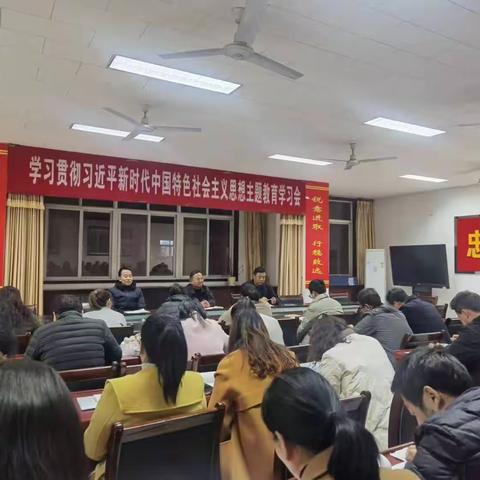 爱心资助 情暖寒冬 一一南道巷中学开展资助贫困家庭学生活动