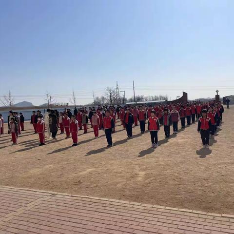 “龙星闪耀，扬帆远航”桃园小学春季开学典礼