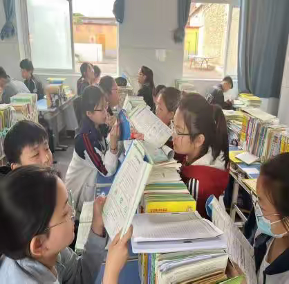 深入课堂查学情 视导听课促发展 ----------殷都区教研员莅临都里镇一中开展视导活动