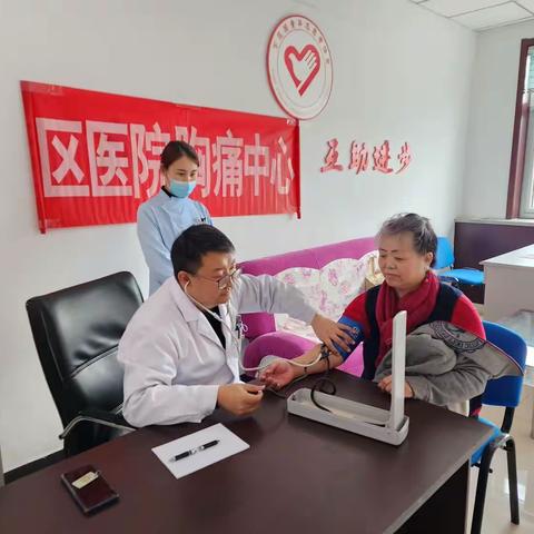下花园区医院开展“义诊进社区 健康零距离”活动