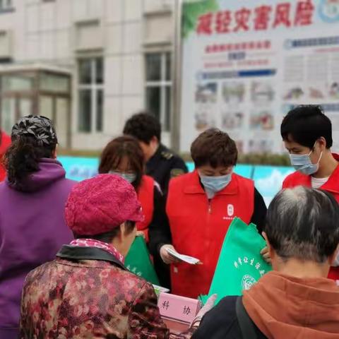 鄂伦春旗科协“5.12”防灾减灾日开展“数字赋能 全民共享”科普宣传主题活动