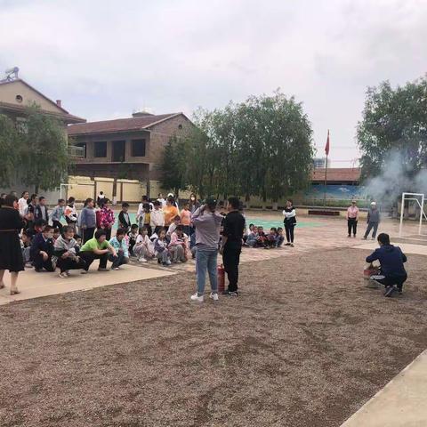 吉家房小学 消防在我心 安全伴我行——消防安全教育美篇