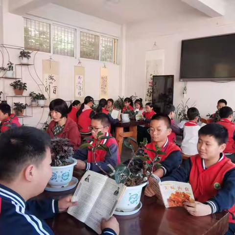 清廉扬正气 书香润童心———六街街道中心小学第五届“六小朗读者”暨经典诵读展示活动