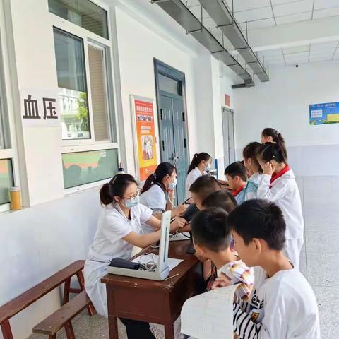 “体检进校园，健康伴我行”———汉中师范附属小学二年级七班体检活动