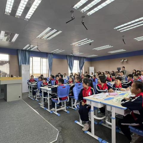 慧心筑梦，帮扶教研共芬芳 ——吴川市中山中心小学“帮扶行动”教研活动