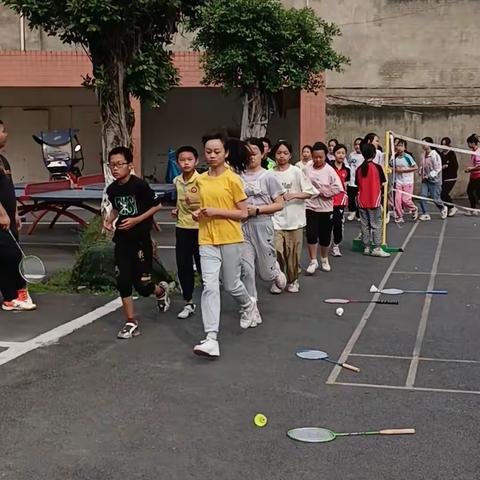 逐梦🏸     放飞梦想——泸县龙城俱乐部喻寺小学分训点5、6年级羽毛球班训练🌸絮（9）