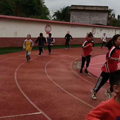 魅力龙城      “⚽”够精彩——泸县龙城俱乐部喻寺小学分训点足球班训练🌸絮（9）