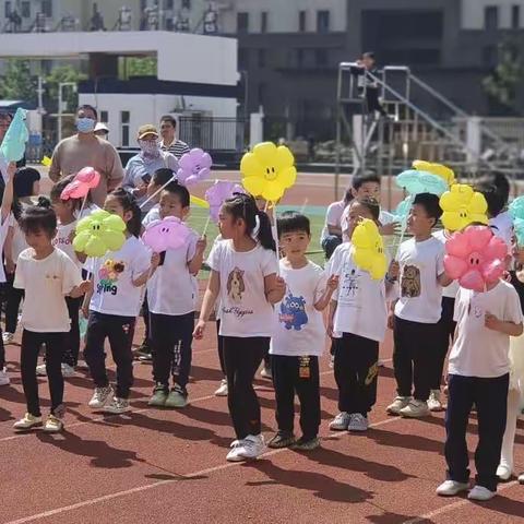 佳佳哈奇幼儿园——春季亲子运动会🌷🌷🌷