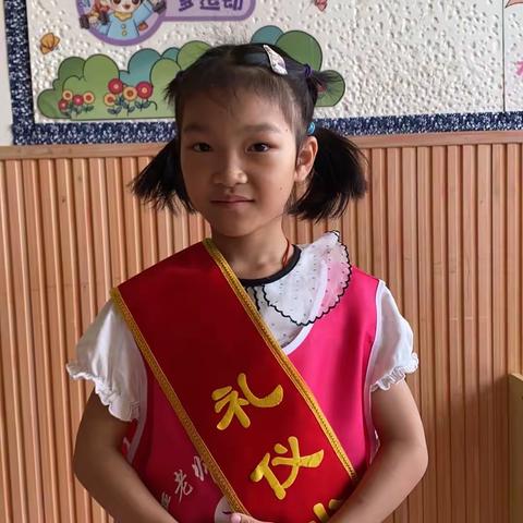 严老师国学幼儿园学二班快乐时光