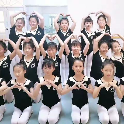 金牌学院22班❤️以爱之名·致敬母亲节🎀