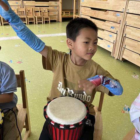 神木市第二十幼儿园“乐”享社团中班非洲鼓期末汇报