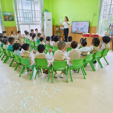 启多思幼儿园小二班第十八周教育教学活动