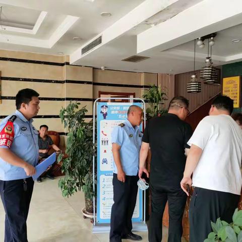 两宜派出所联合陕西信合深入辖区开展“两卡”犯罪普法宣传