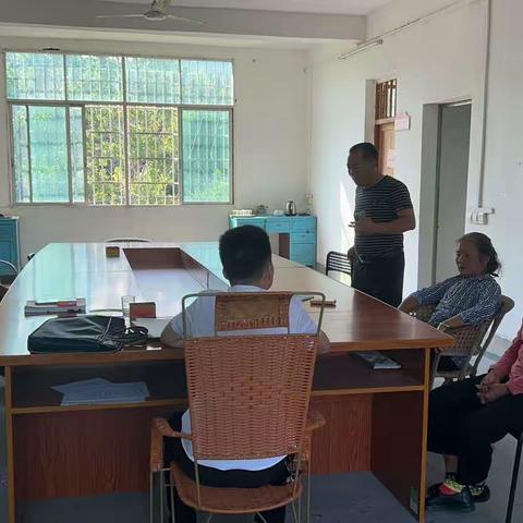 “暖心工程，帮助就业”——罗坳镇杨梅村