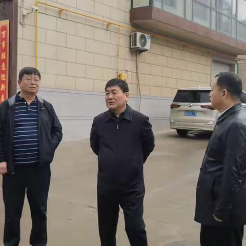 市领导贺良再次深入第十网格片区实地督导创城工作