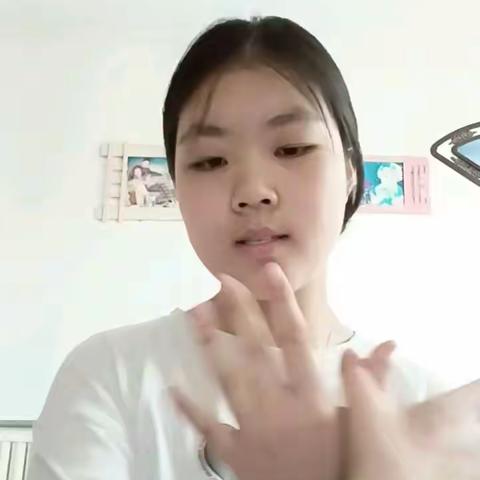 22幼保（3+2）1班   班主任：吴诤