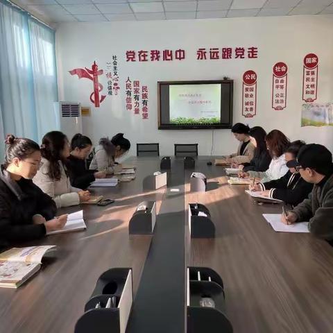 李哥庄港东小学“聚焦英语核心素养，探索单元整体教学”教学研讨活动