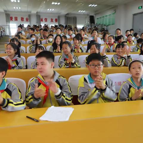 “展口语风姿 秀英语魅力”               暨平泉市城西小学英语口语风采展示活动