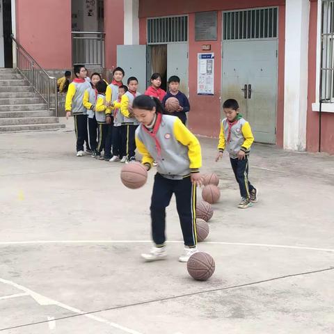 陡红小学篮球社团之四月篇