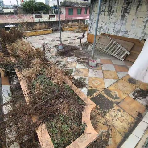 眉东市场对面⭐️🔑欣欣花园28.8万，4-2-2，产权178平，老证，内跃，6跃7，可停大小车，随时看6013