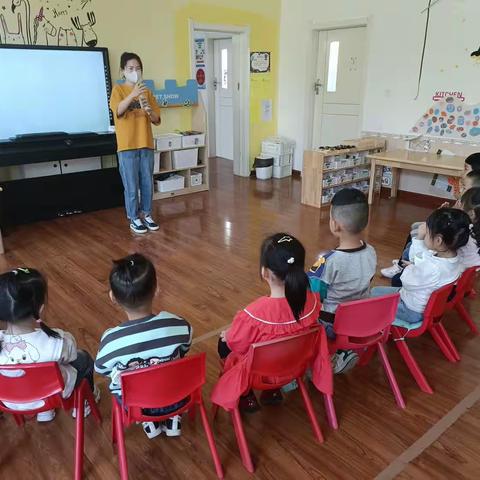 扎赉诺尔区第一幼儿园幼小衔接活动小班篇——《我们一起做》