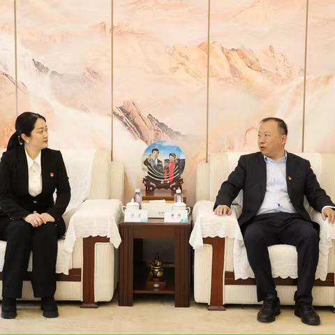 青春践初心 志愿暖金融---滨河支行与农银人寿辽宁分公司联合成立青年志愿服务队