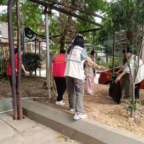 双坂社区“护河爱水，清洁家园”活动