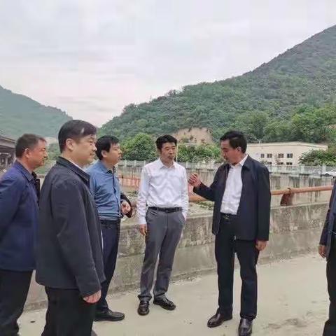 镇安县创建省级文明县城进行时——永乐街道青河社区全力推进东门户区改造提升工作