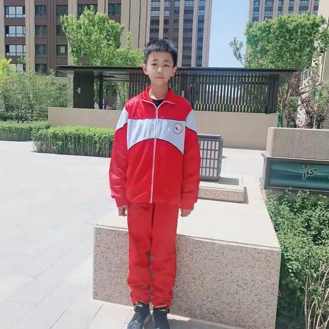 沐浴书香，快乐成长—锦山第二小学五年六班李佳俊