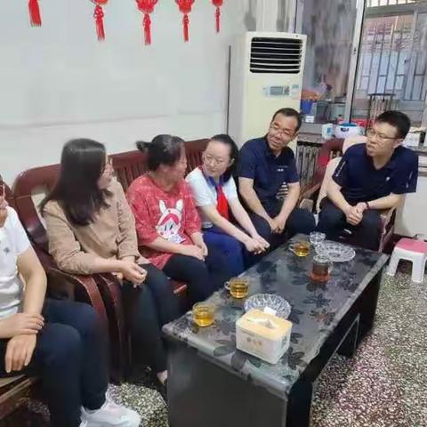 暖心家访 聆听绽放