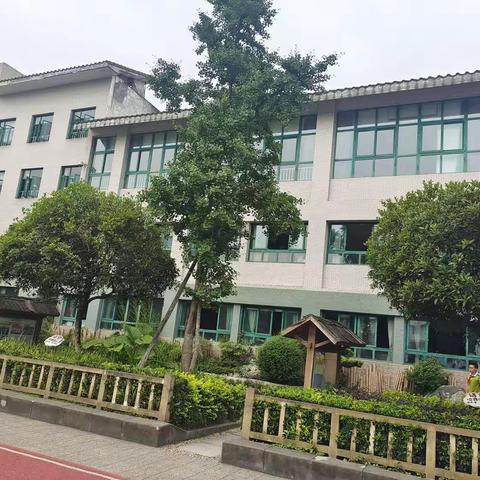 “感巴蜀文化底蕴 品草堂诗意教育”——西宁市城北区朝阳教育学区跟岗研修实践活动（三）