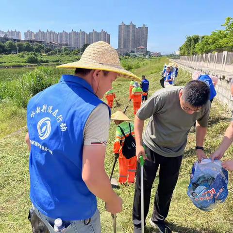 “护河爱水，清洁家园”